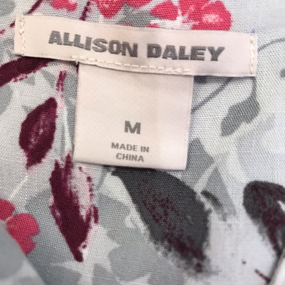 Allison Daley Medium Floral Button-Up Blouse - Pink and Gray - Picture 5 of 12